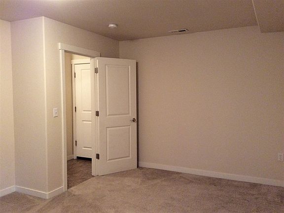 4th image of 7349 Rainier Dr