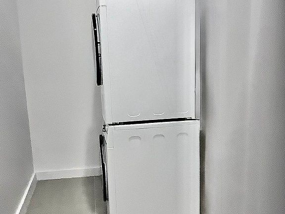 5th image of 83-15 Parsons Blvd #3C