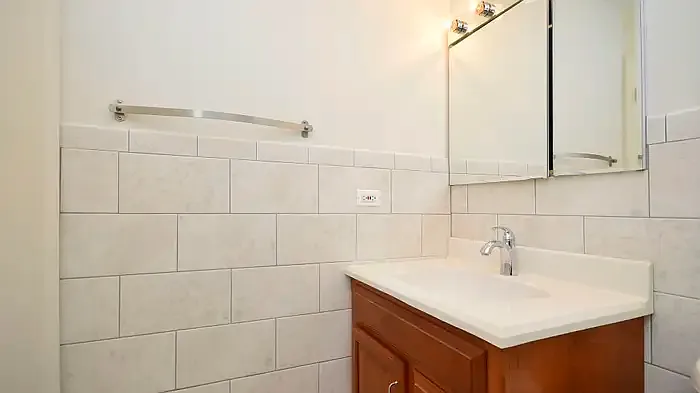 710 Oakton St #306 — Photo 13
