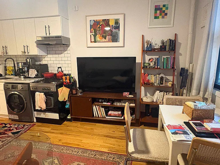 113 N 8th St #1RR — Photo 9