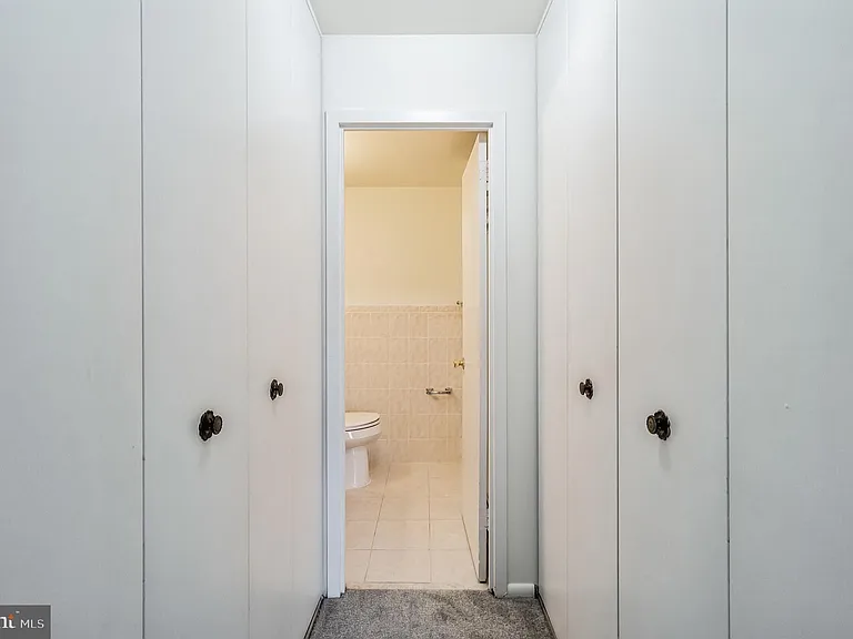 6100 Henry Ave #5B — Photo 16