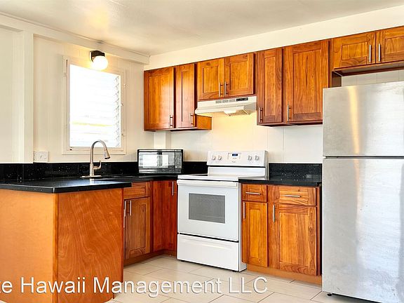 3rd image of 780 Punahou St APT 4