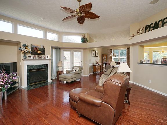 3rd image of 6256 Shady Creek Way