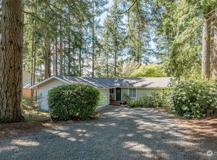 1251 Patmos Ln NW, Bainbridge Island, WA 98110
