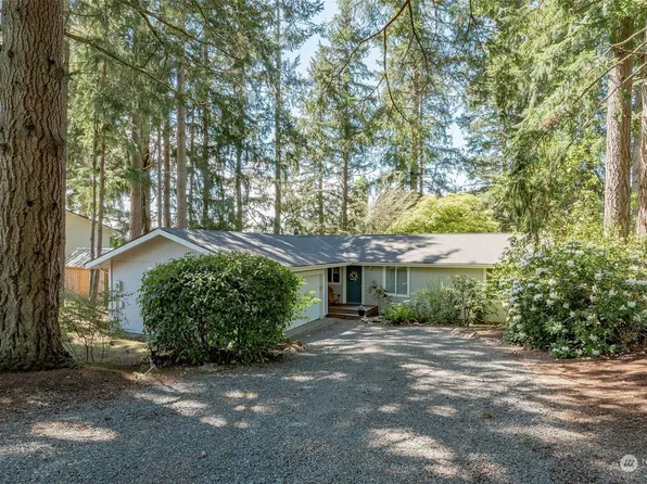 1251 NW Patmos Lane, Bainbridge Island, WA 98110