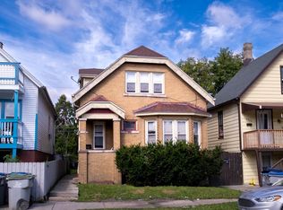 2349 S 17th St, Milwaukee, WI 53215