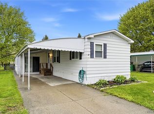 95 Quarry Hill Est, Akron, NY 14001
