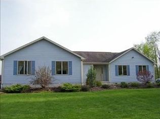 1300 Bargeview Dr, Chittenango, NY 13037