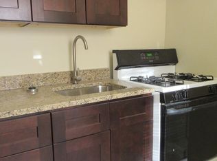 920 Saint Dunstans Rd #2, Baltimore, MD 21212