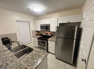 8206 Golf Ridge Dr, Charlotte, NC 28277