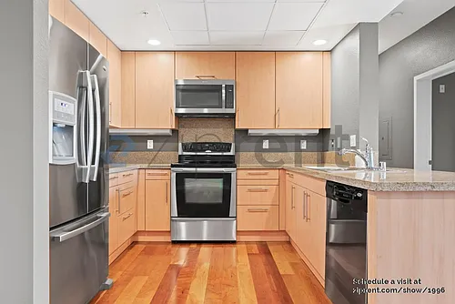 88 Bush St Photo 1