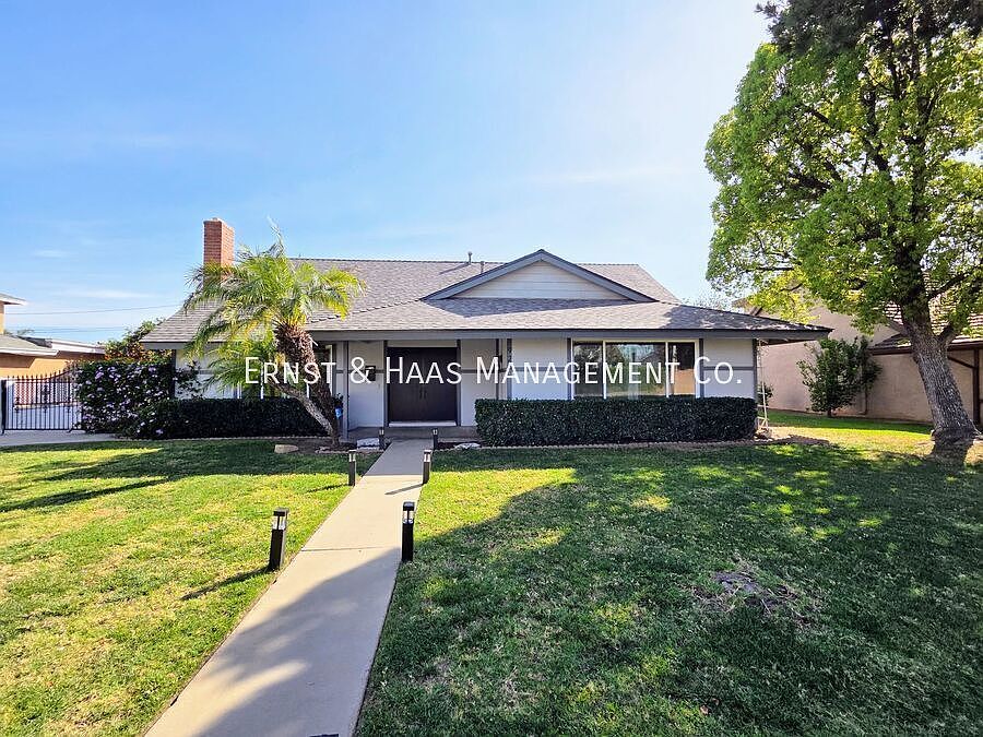 1st image of 926 E Bastanchury Rd