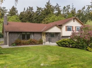 2195 N Fairway Ln, Oak Harbor, WA