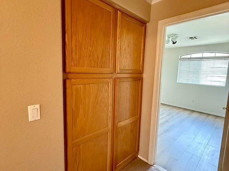 1273 W Swan Ct — Photo 19