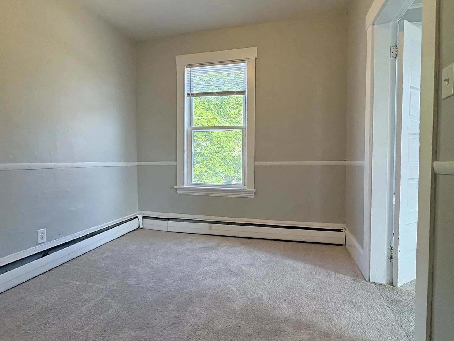 3 bed, 1500 sqft, $1,575 — Photo 2