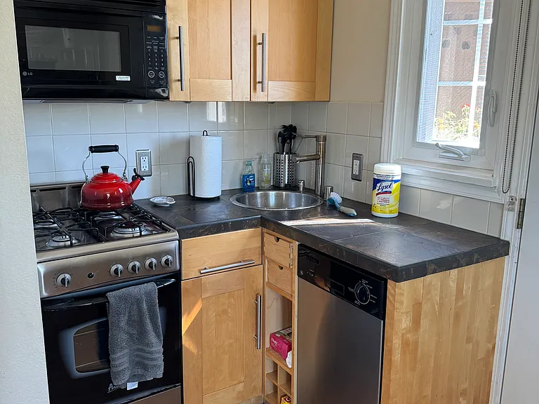 11 Panoramic Way #11.5 — Photo 9