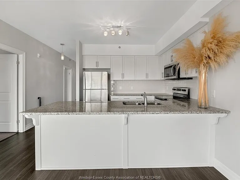 6 Park St #501 — Photo 19