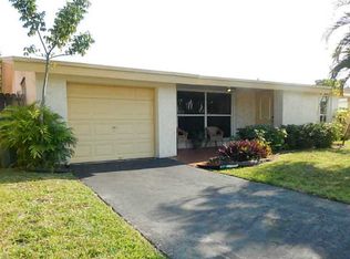 9000 NW 7th Ct, Pembroke Pines, FL 33024