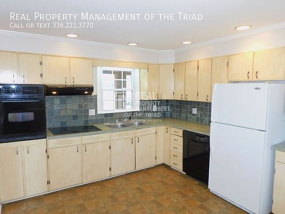 4th image of 2116 Kello Dr