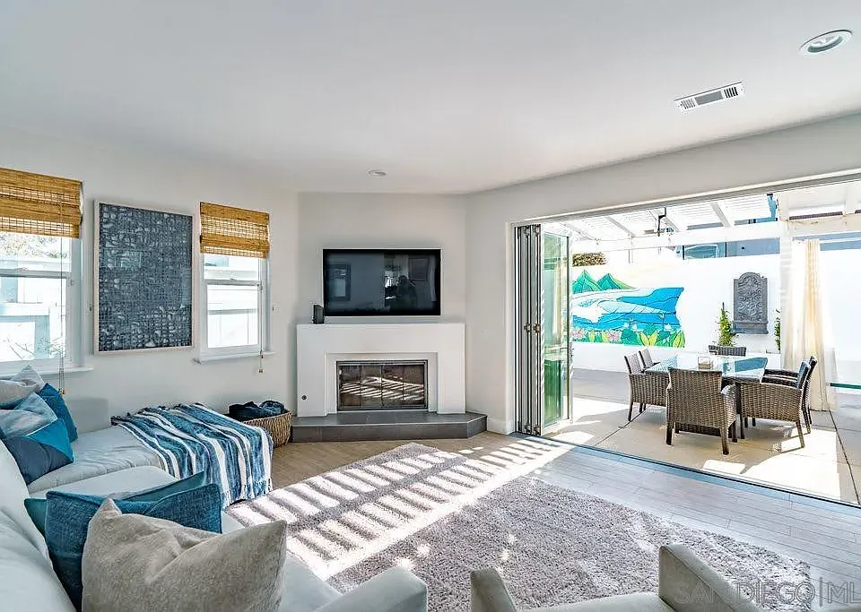 350 La Mesa Ave