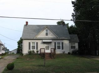 914 Chatham Rd, Martinsville, VA 24112