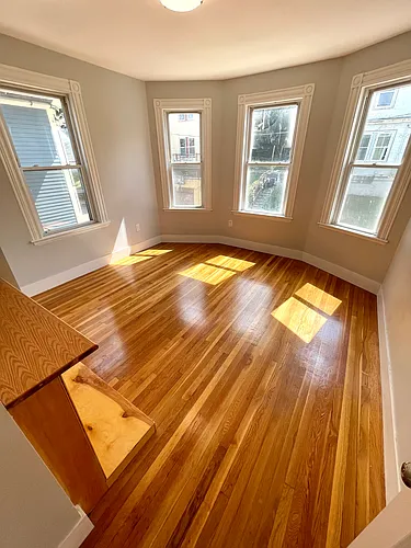 17 Eldora St #2 Photo 1