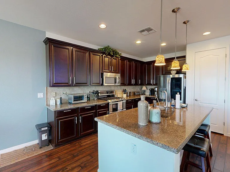 14426 W Coronado Rd — Photo 9