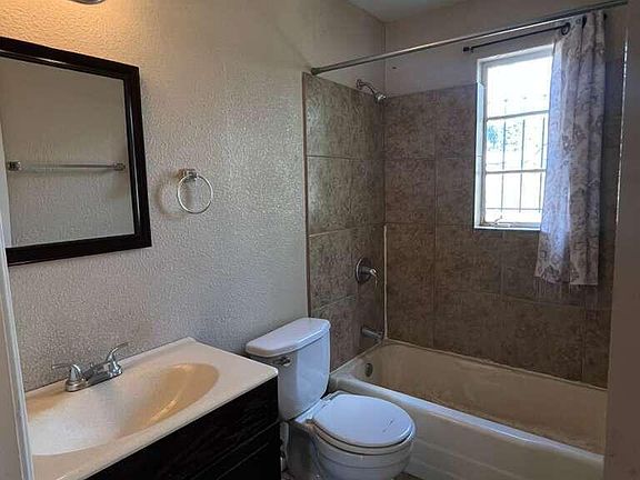 5th image of 3242 W SELLS Drive
