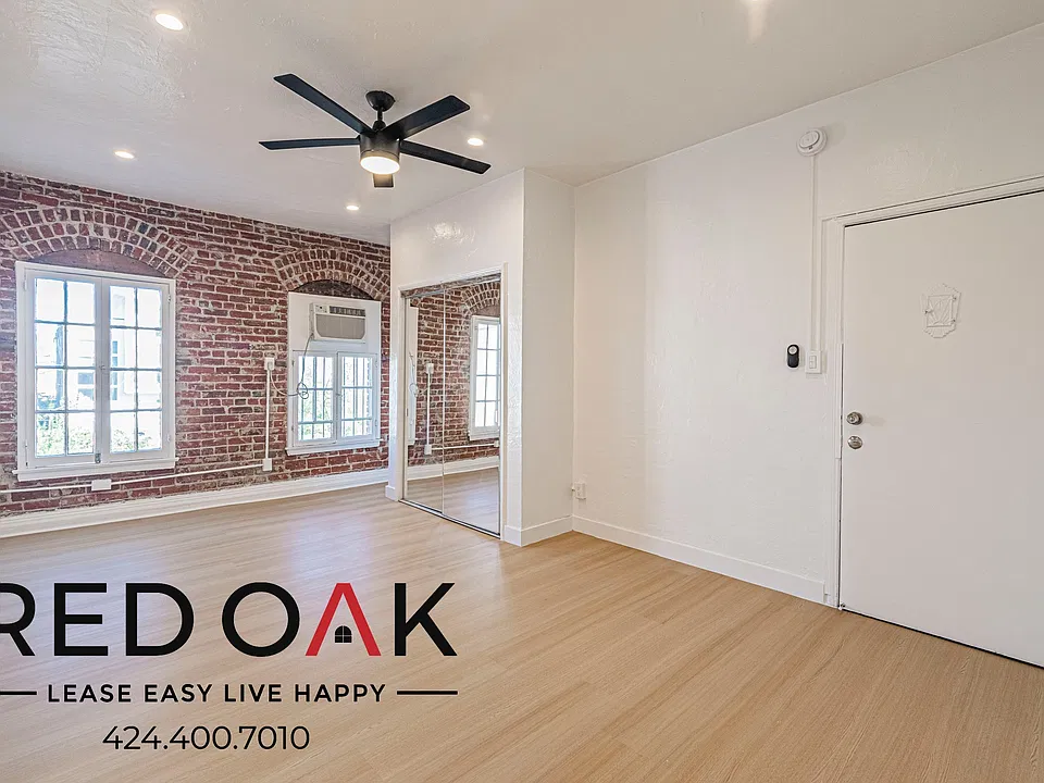 1405 S Berendo St #201