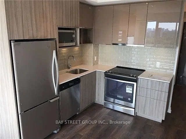 52 Forest Manor Rd #520 — Photo 2