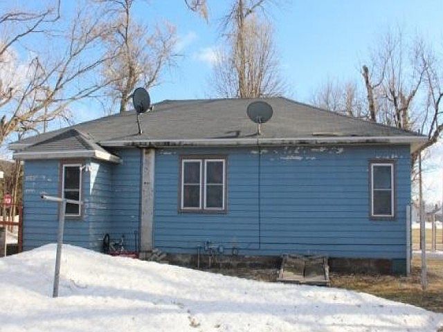2nd image of 350 Norway St