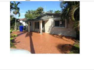 5807 N Farragut Dr, Hollywood, FL 33021