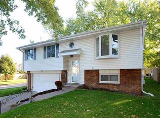 1005 Evergreen Ave, Bellevue, NE 68005