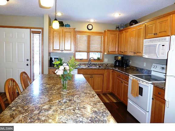 4th image of 448 Williamsburg Pl #15A