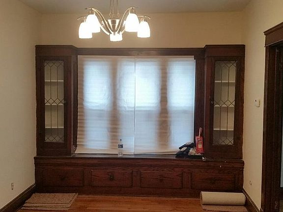 3rd image of 1084 E 169th St