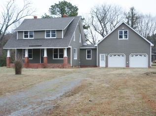 5813 Ware Neck Rd, Gloucester, VA 23061