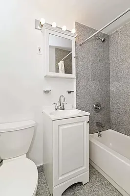 Rented by REAL New York | media 8