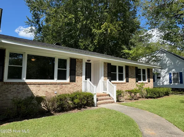 402 Lawson Road, Washington, NC 27889