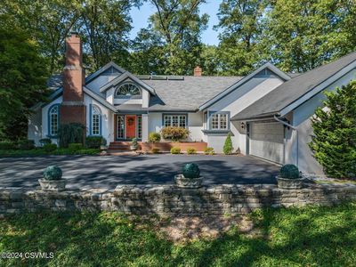 16 Fairway Dr, Selinsgrove, PA, 17870