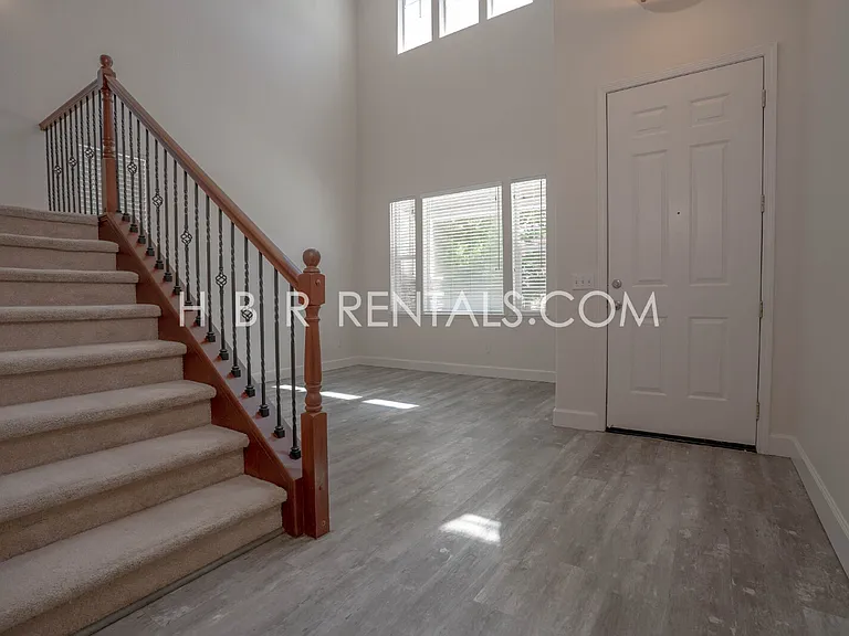 1825 Saint Moritz Ct — Photo 6