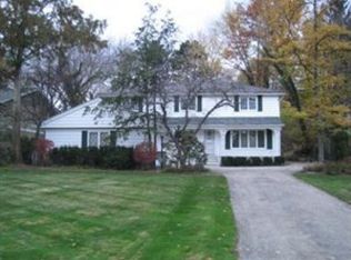 21185 Shelburne Rd, Shaker Heights, OH 44122