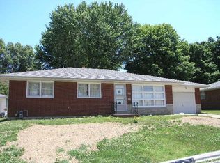 228 Columbia Ave, Columbia, IL 62236