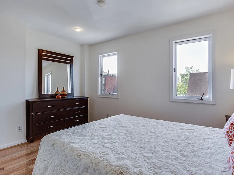 Large windows, southern exposure.