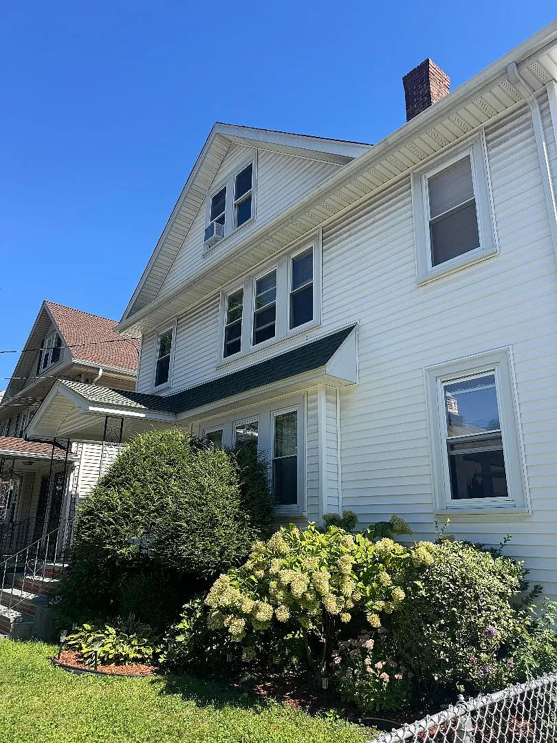 Templeton Pkwy, Watertown — Photo 1