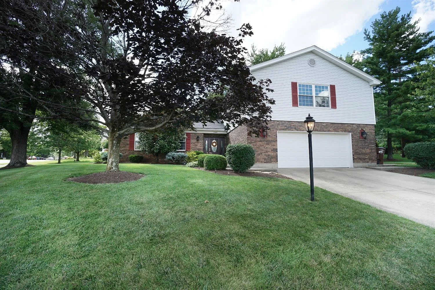 346 Summit St photo 1