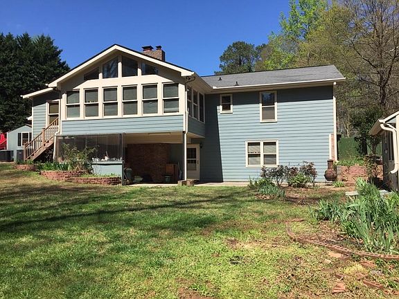 4th image of 554 Windsor Ct