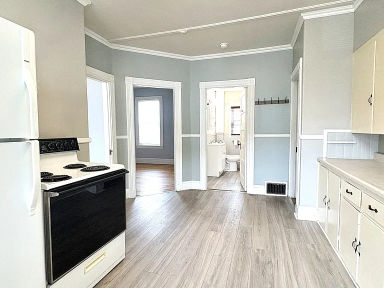 75 Whitney St #2 — Photo 22