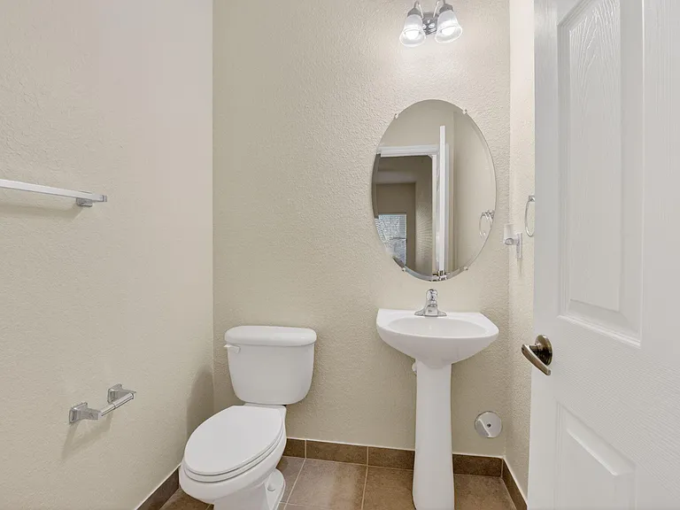 340 Lake Monterey Cir — Photo 29