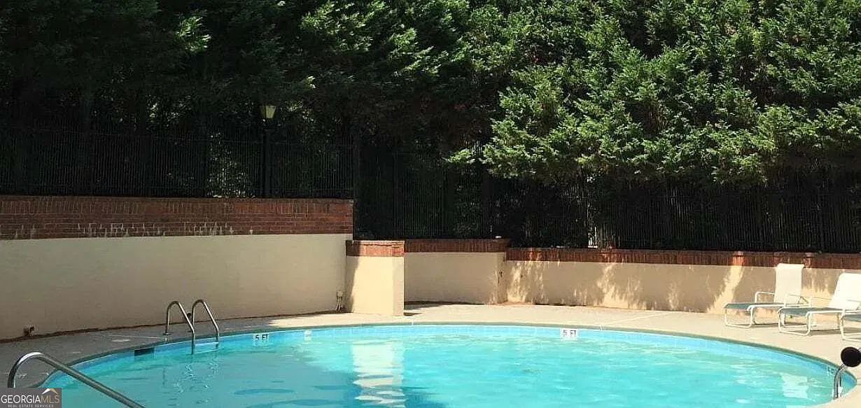 2 bed, 2.5 bath, 2188 sqft, $2,700 — Photo 2