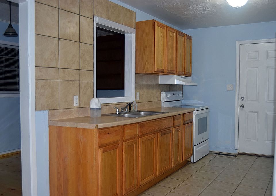 1st image of 1706 Powatan St